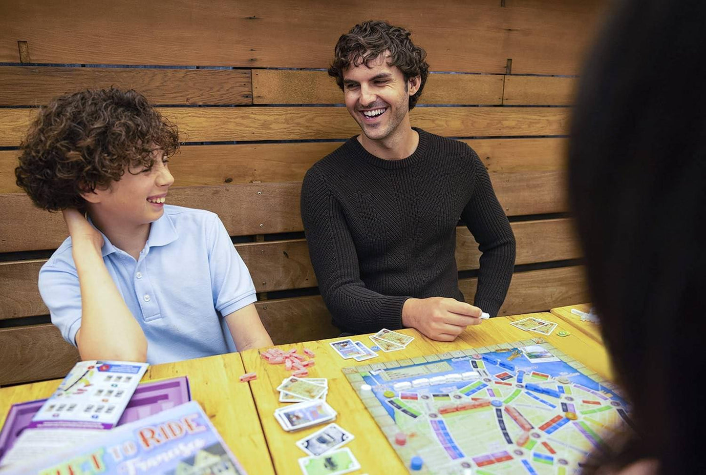 ボードゲーム Ticket to Ride San Francisco チケット トゥ ライド サンフランシスコ Alan R Moon 短時間 十五分 美しい カラフル デザイン ケーブルカー 観光名所 巡る 西海岸 交通網 ルートカード 集める お土産 トークン