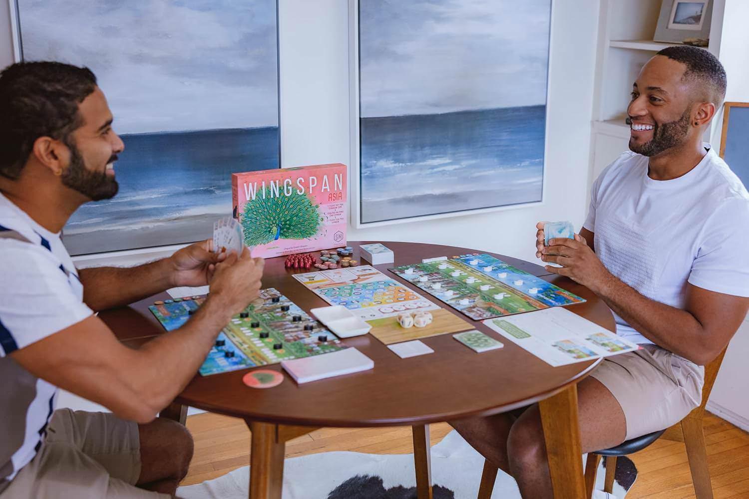 ボードゲーム Wingspan Asia Wingspan スタンドアロン対応 1-7人用 デュエットモード フロックモード ソロプレイ可能 豊富な鳥カードとボーナスカード 経済戦略教育テーマ 鳥類コレクション拡張