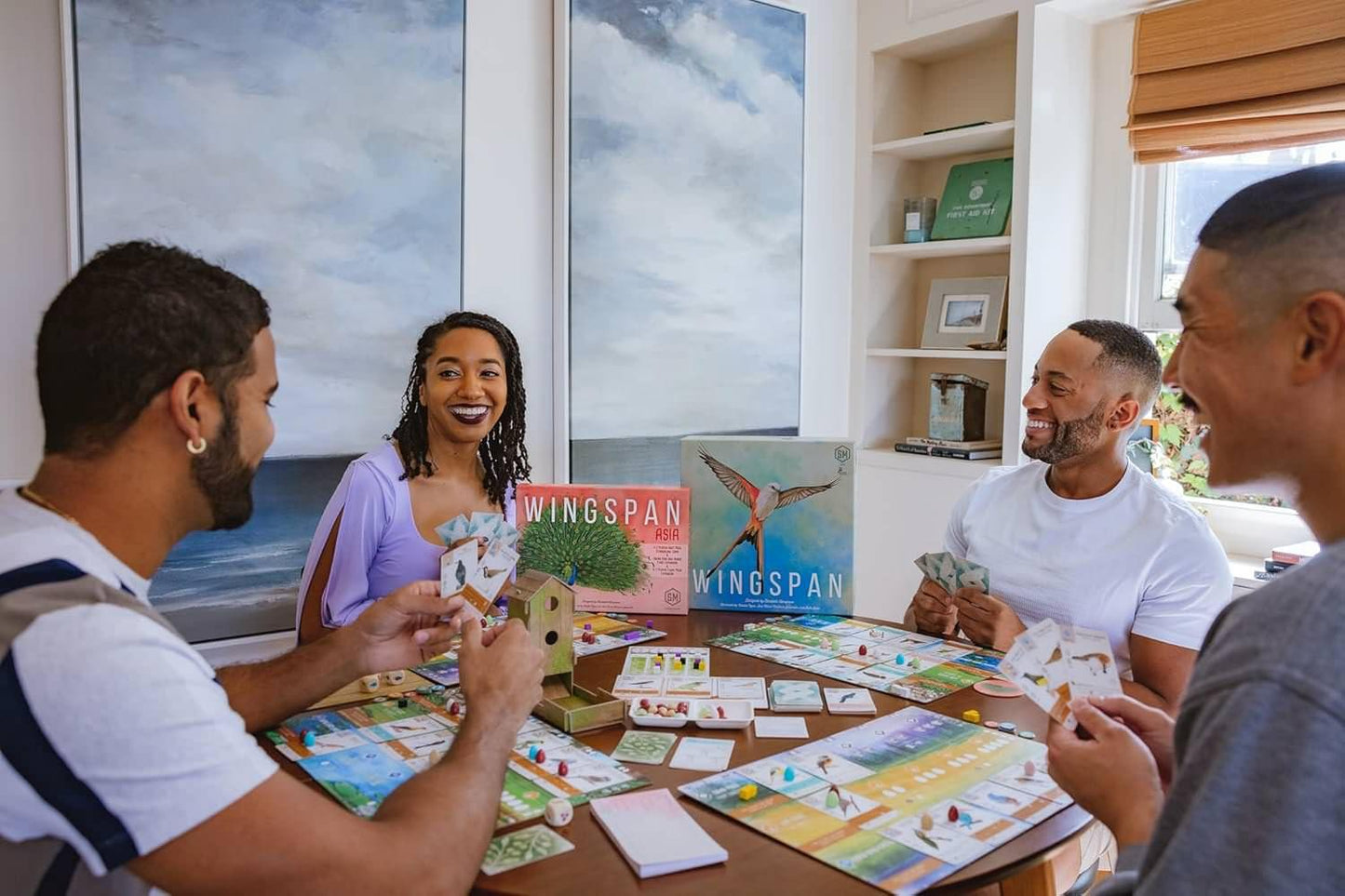 ボードゲーム Wingspan Asia Wingspan スタンドアロン対応 1-7人用 デュエットモード フロックモード ソロプレイ可能 豊富な鳥カードとボーナスカード 経済戦略教育テーマ 鳥類コレクション拡張