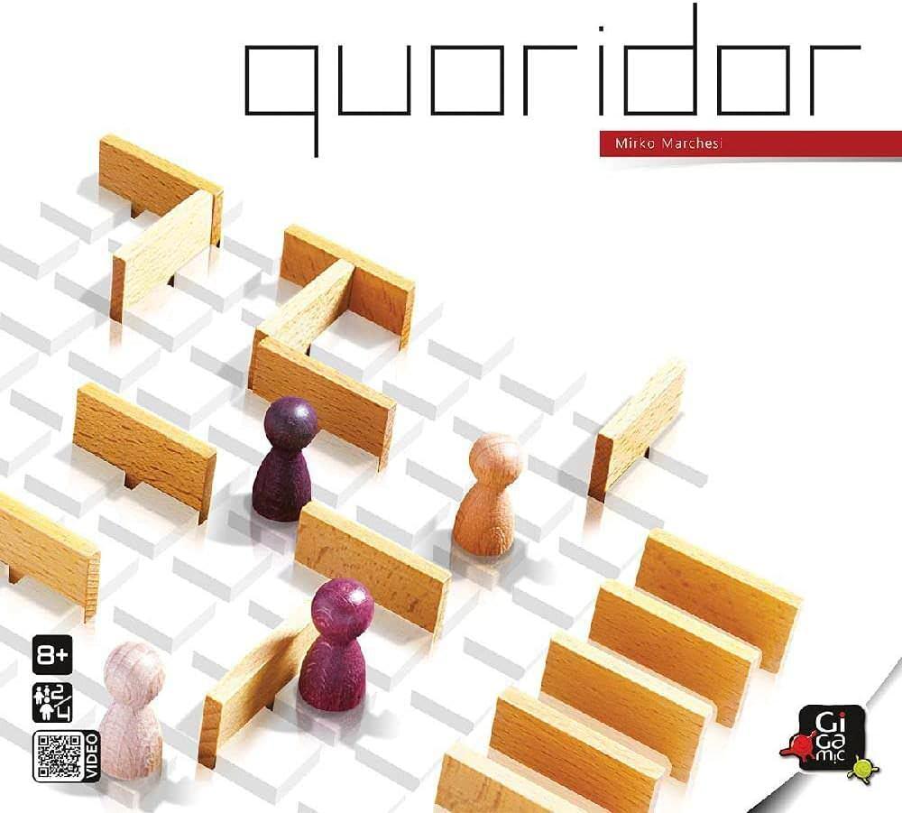 ボードゲーム Quoridor Gigamic 木製戦略ゲーム 世界100万個以上販売実績 シンプルルール 対象年齢8歳以上 プレイ人数2から4人 所要時間15分 高品質木製ボード 木製フェンス20個 木製ポーン4個 収納袋付