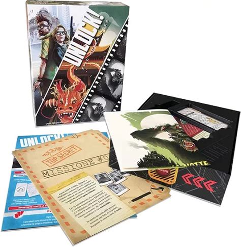 ボードゲーム Unlock Epic Adventures アンロック!エピックアドベンチャー 脱出ゲーム スマホ連動 協力型カードゲーム 謎解き推理 パズル家族友人パーティゲーム 対象年齢10歳以上 プレイ1から6人 60分から90分の新感覚アドベンチャー英語版 日本語説明書なし