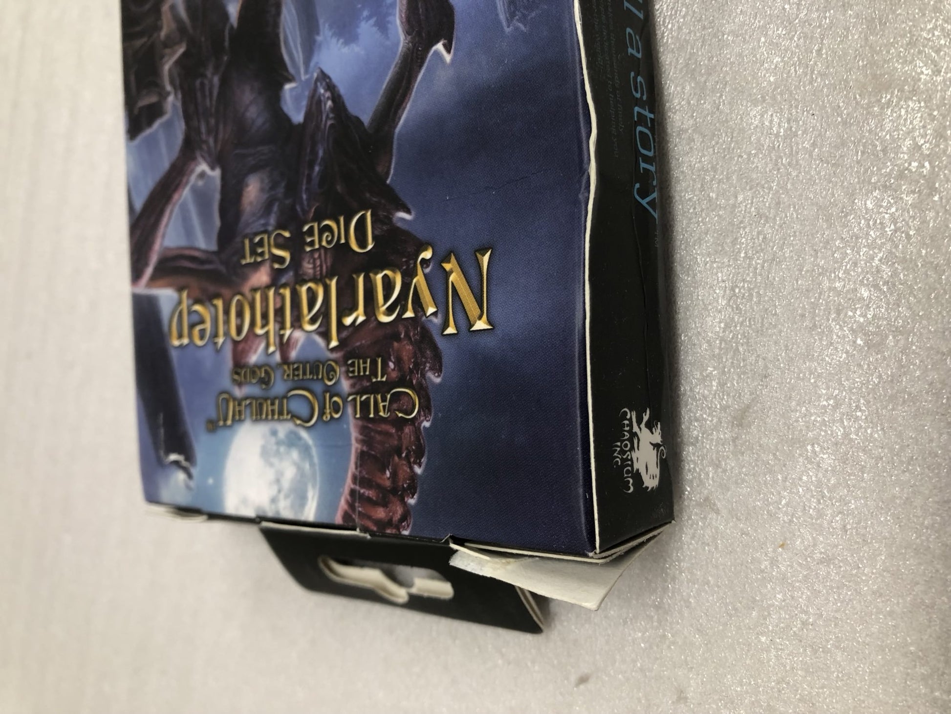 TRPGダイスセット ニャルラトホテプ クトゥルフ神話 Q-WORKSHOP製 外なる神々の使者 赤黒デザイン 多面体ダイスセット 4面体ダイス 6面体ダイス 8面体ダイス 10面体ダイス 12面体ダイス 20面体ダイス