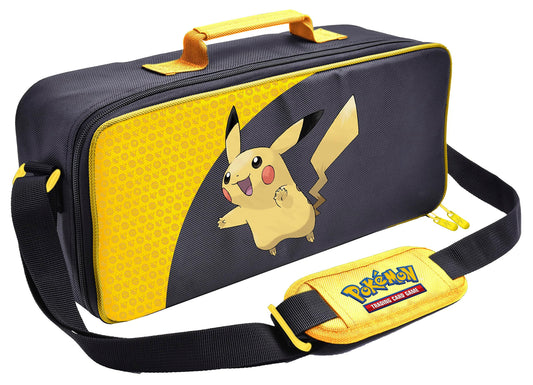 キャリングケース ポケモンカードゲーム Sac Valise de Luxe Pokemon Pikachu Ultra Pro デラックス 収納力5モジュール式インサート対応 耐久性高い生地 使用 肩負担軽減調節可能ショルダーストラップ付き 大会対戦向け便利アイテム