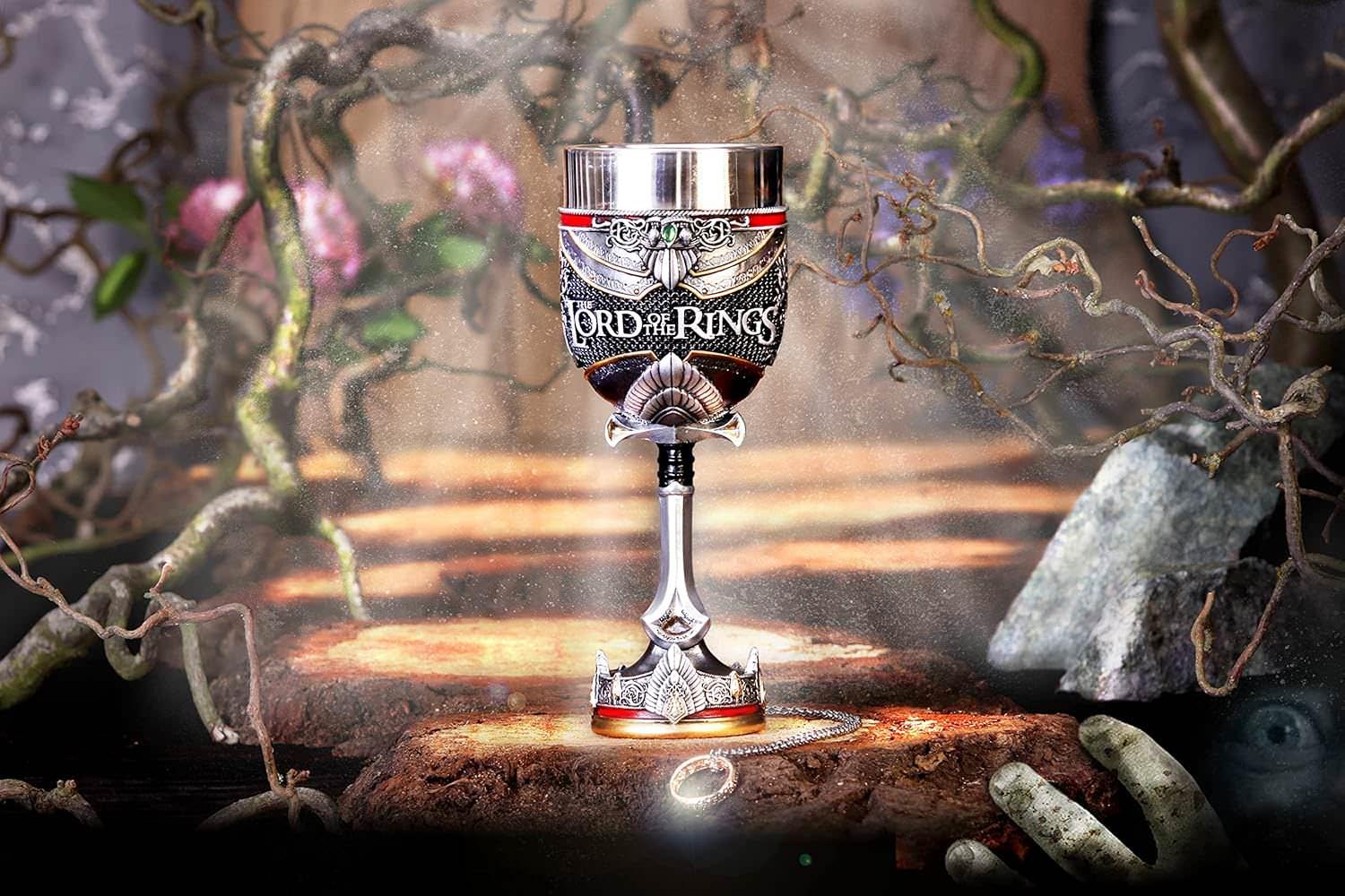 アウトレット品 中世ファンタジー ゴブレット アラゴルン Nemesis Now 手作業仕上げ 精巧造形 高さ23cm ステンレス内容器付き 実用性と芸術性兼備 ロードオブザリング 映画世界観忠実再現 コレクション価値高い ディスプレイ最適