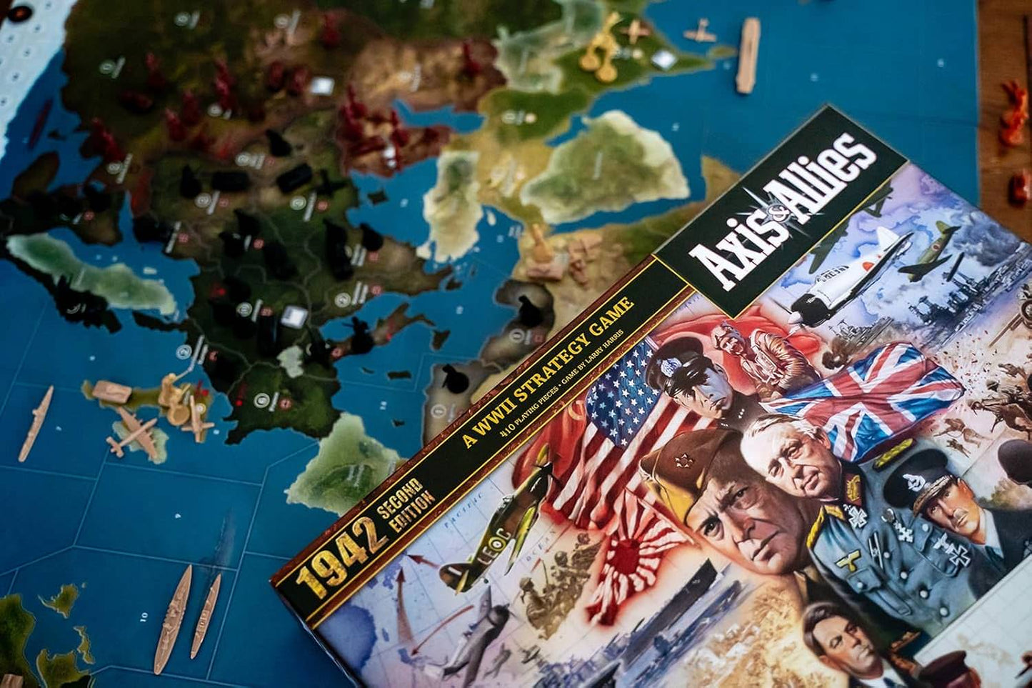 戦略ボードゲーム Axis Allies 1942 Second Edition 第二次世界大戦 2-5人用 戦略シミュレーション 歴史ゲーム 410個プラスチック製駒 40インチ大型ボード