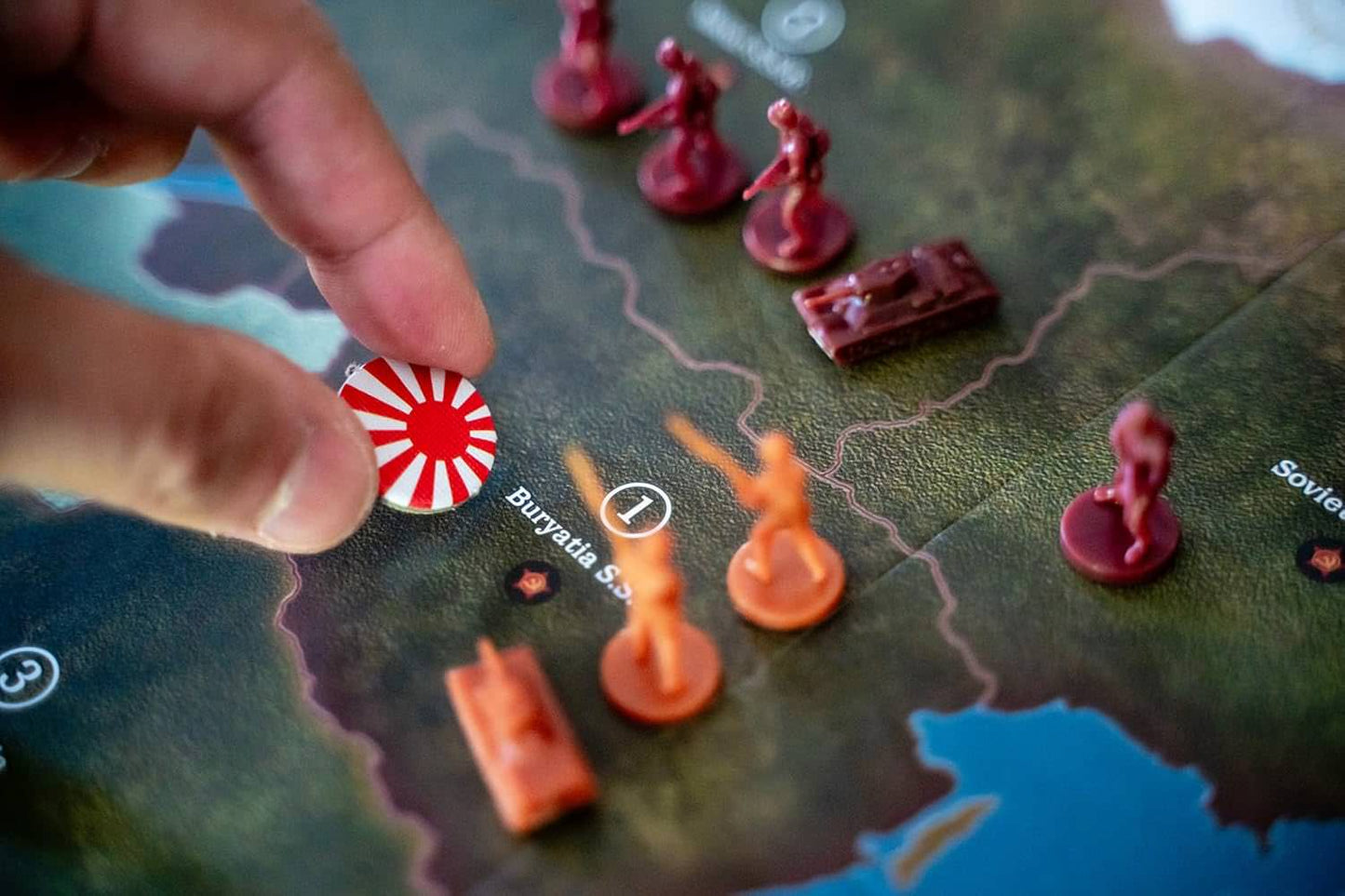 戦略ボードゲーム Axis Allies 1942 Second Edition 第二次世界大戦 2-5人用 戦略シミュレーション 歴史ゲーム 410個プラスチック製駒 40インチ大型ボード