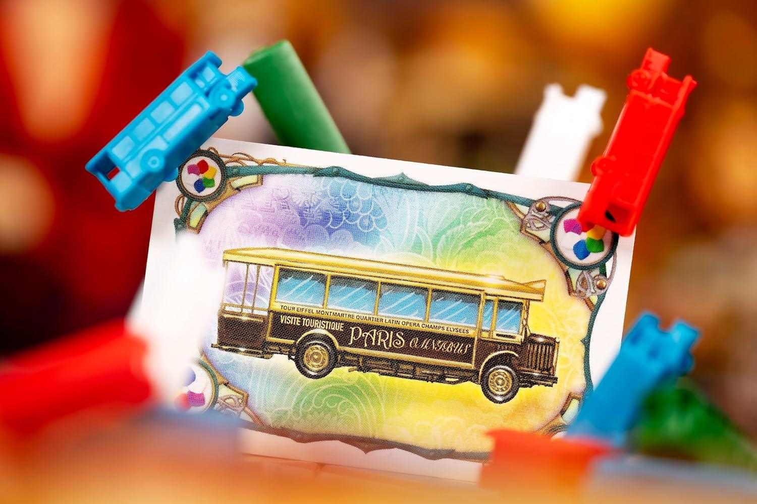 ボードゲーム Ticket to Ride Paris Cities テンポ良い戦略的プレイ 完全版英語版 1920年代パリ街歩き 主要観光地ルート構築 バスネットワーク設計 青白赤カード活用 ボーナスポイント獲得 家族友人団らん向け 2-4人用