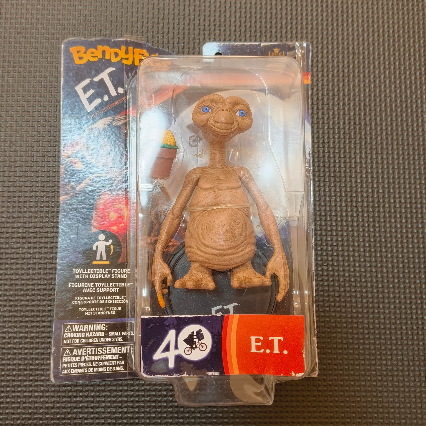 フィギュア E.T. ノーブルコレクション社製 BendyFig 40周年記念 スピルバーグ監督 映画 地球外生命体 エリオット 友情 5.5インチ 約14cm 曲げられる機能 ポーズ自由自在 スタンド付属 コレクタブル