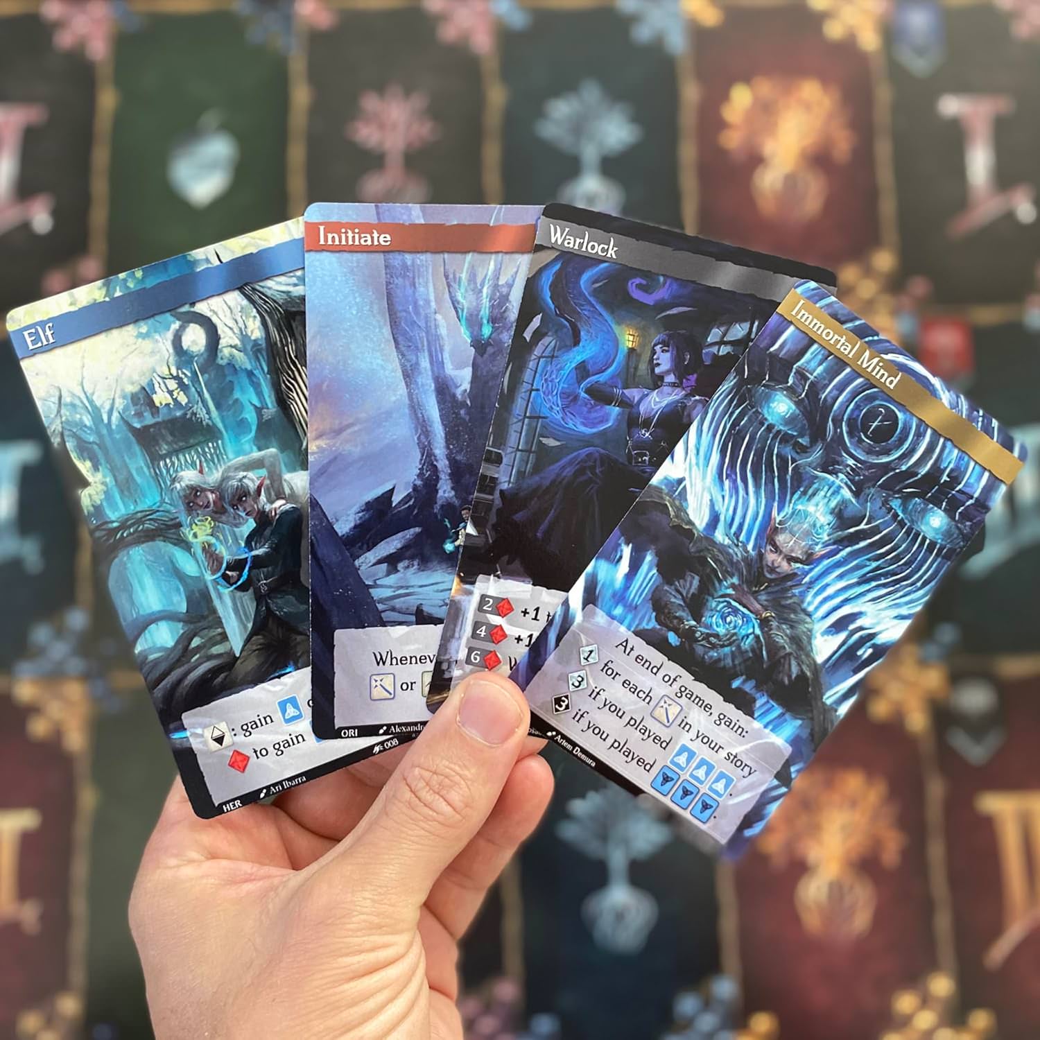 英雄創造カードゲーム コール・トゥ・アドベンチャー:エピック・オリジンズ Brotherwise Games ファンタジー 1人から4人 13歳以上 30分から60分 ルーン試練 キャラクター作成 タブロービルディング 英雄譚 物語