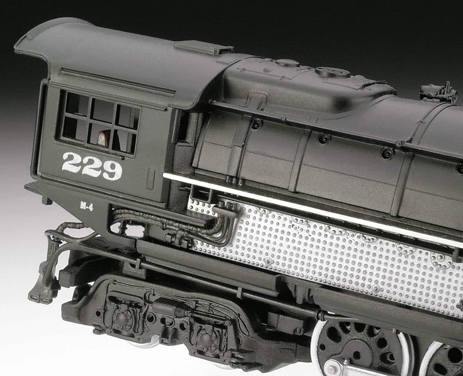 鉄道模型 Revell 1/87 Big Boy Locomotive Revell社 精密再現 HOスケール 87パーツ 全長46.4cm 4-8-8-4車輪配置 迫力の蒸気機関車組立キット 黒塗装 ガンメタリックボイラー 銀色連結棒 ユニオンパシフィック仕様デカール付