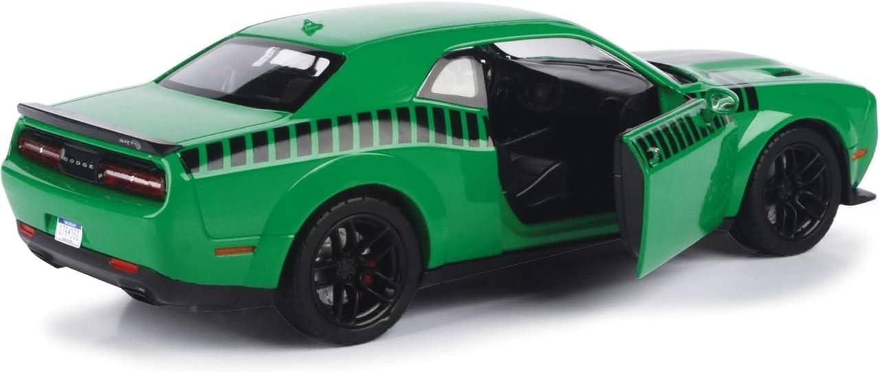 アウトレット品 ミニカー ダッジ チャレンジャー SRT ヘルキャット ワイドボディ 2018年モデル Motormax アメリカンマッスルカー リアルダイキャスト 1/24スケール 精密再現 緑ブラックストライプ迫力デザイン ハイクオリティインテリア精巧仕上げ