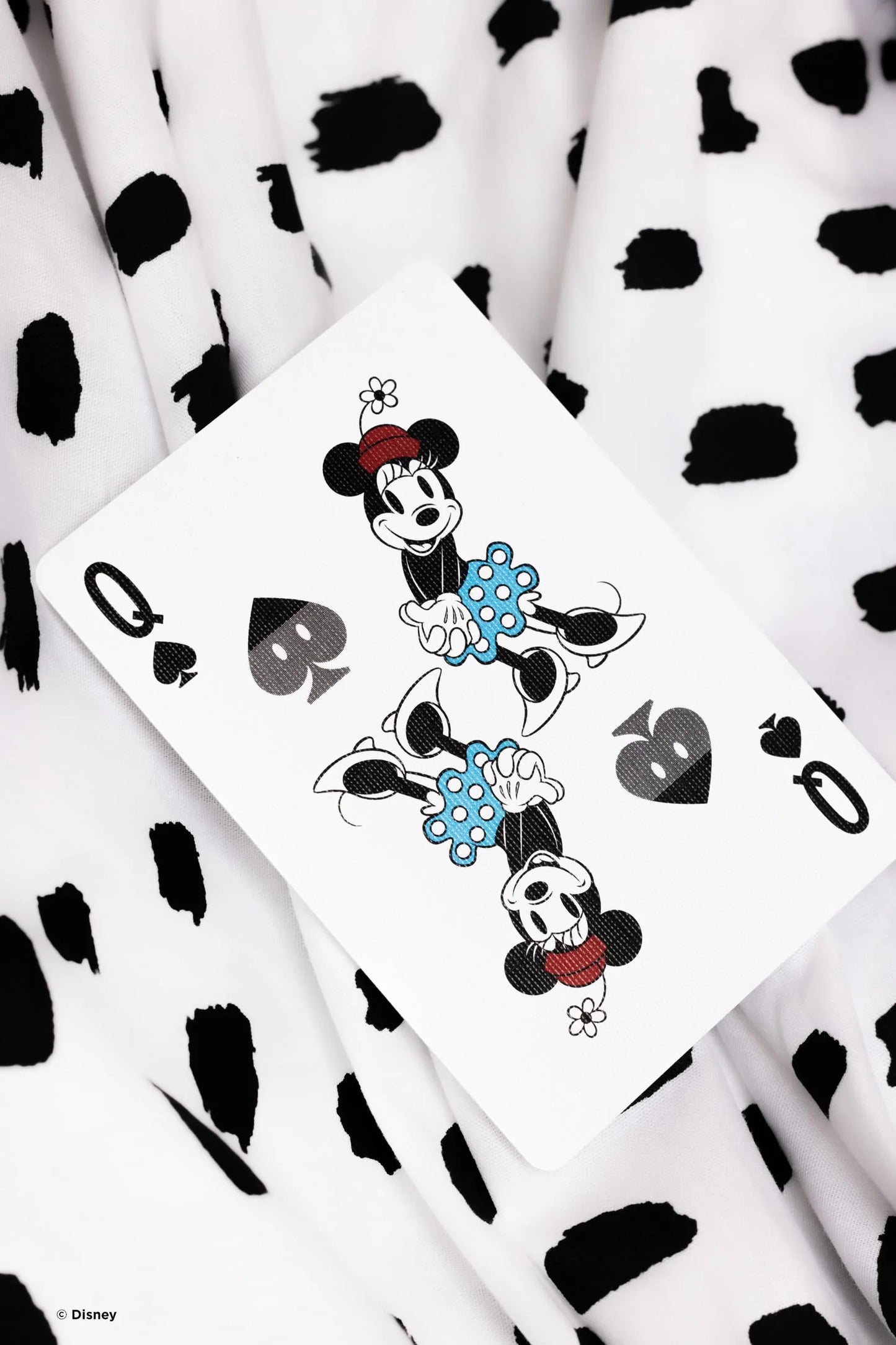 トランプ Bicycle Disney Classic Mickey Mouse Playing Cards ミッキーマウス エレガントデザイン 高品質 プレミアムフォイル加工 クラシックエアクッション仕様 世界的ブランド伝説のコラボレーション