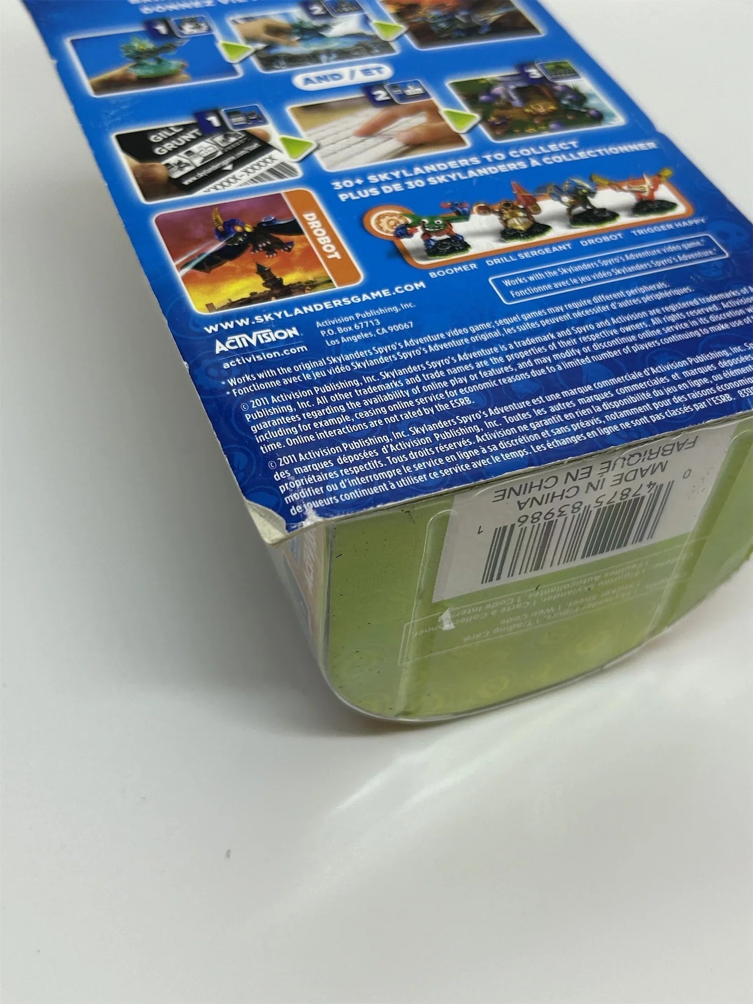 アウトレット品 フィギュア スカイランダーズ ドロボット マジックエレメントレーザービーム搭載 プレイステーション3 ニンテンドー3DS対応 スカイランダーズスパイロの大冒険対応 台座連動でゲーム内参戦ユニークスキルで冒険攻略