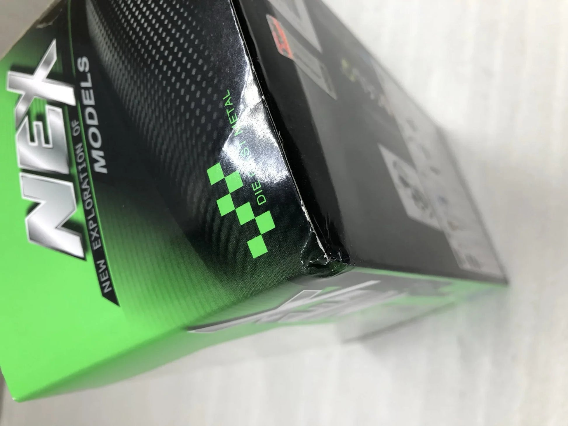 アウトレット品 ミニカー ウェリー マクラーレン GT 2019 1:24スケール イギリス高級スポーツカー グランドツアラー 流麗なボディライン 独特デザイン 高性能4.0リーターV8ツインターボ 快速加速620馬力 大容量ラゲッジ620リットル 長距離快適ドライブ