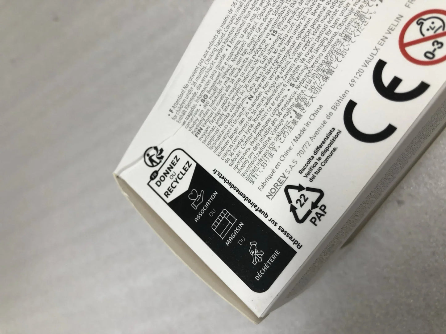 アウトレット品 ミニカー フォード GT40 ガルフ ルマン24時間 1968 1/43 NOREV ノレブ 鮮やかなブルー オレンジカラーリング 緻密なボディライン エアロパーツ再現 ディスプレイケース付き モータースポーツファン向け クラシックカーコレクション向け