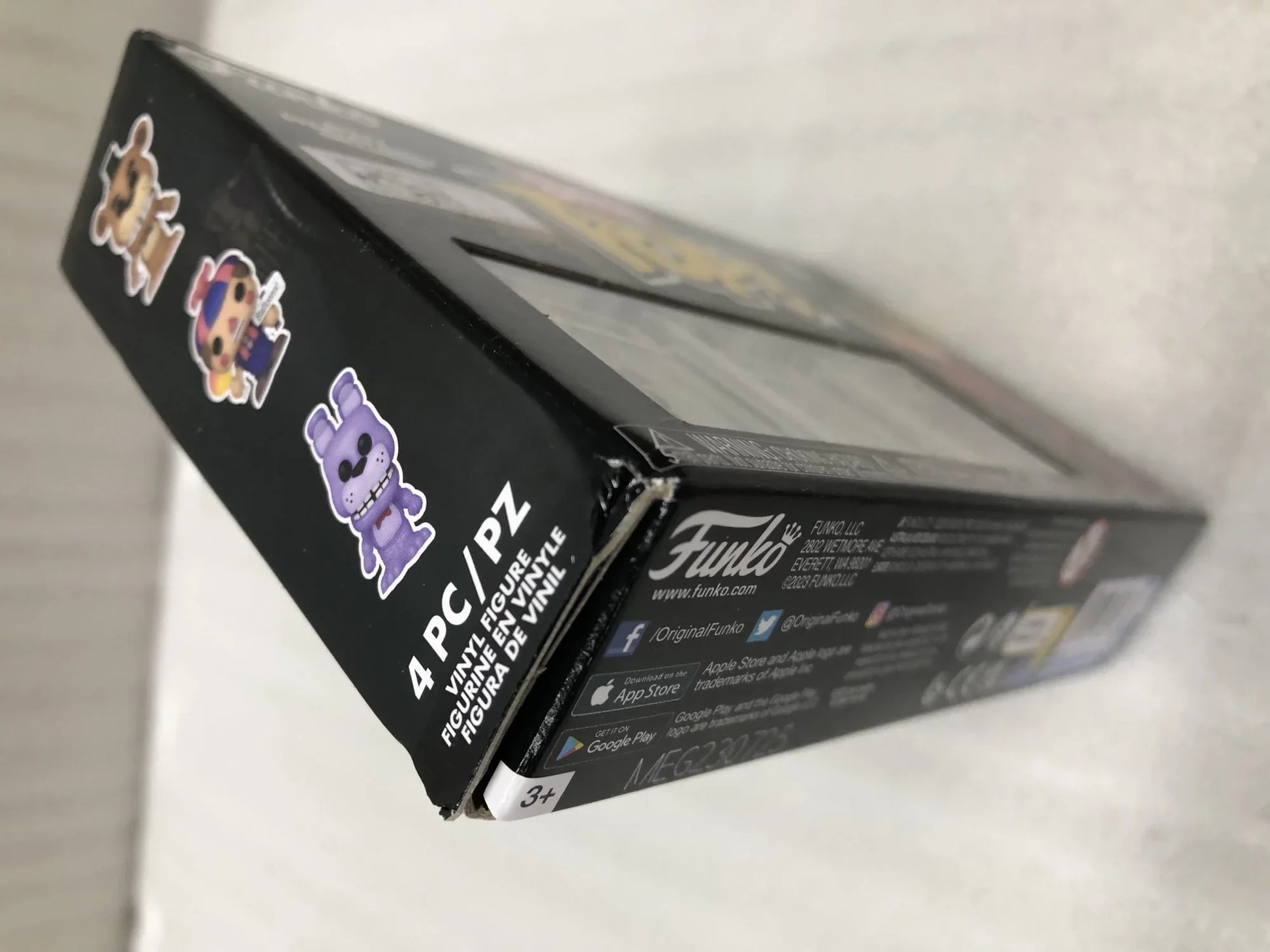 アウトレット品 フィギュア ファイブ・ナイツ・アット・フレディーズ シリーズ3 Bitty POP 4個セット Funko フレディ チカ フォクシー ボニー 人気キャラクター詳細仕上げ 小型コンパクト コレクター必須コレクション 豊富デザイン 限定モデル