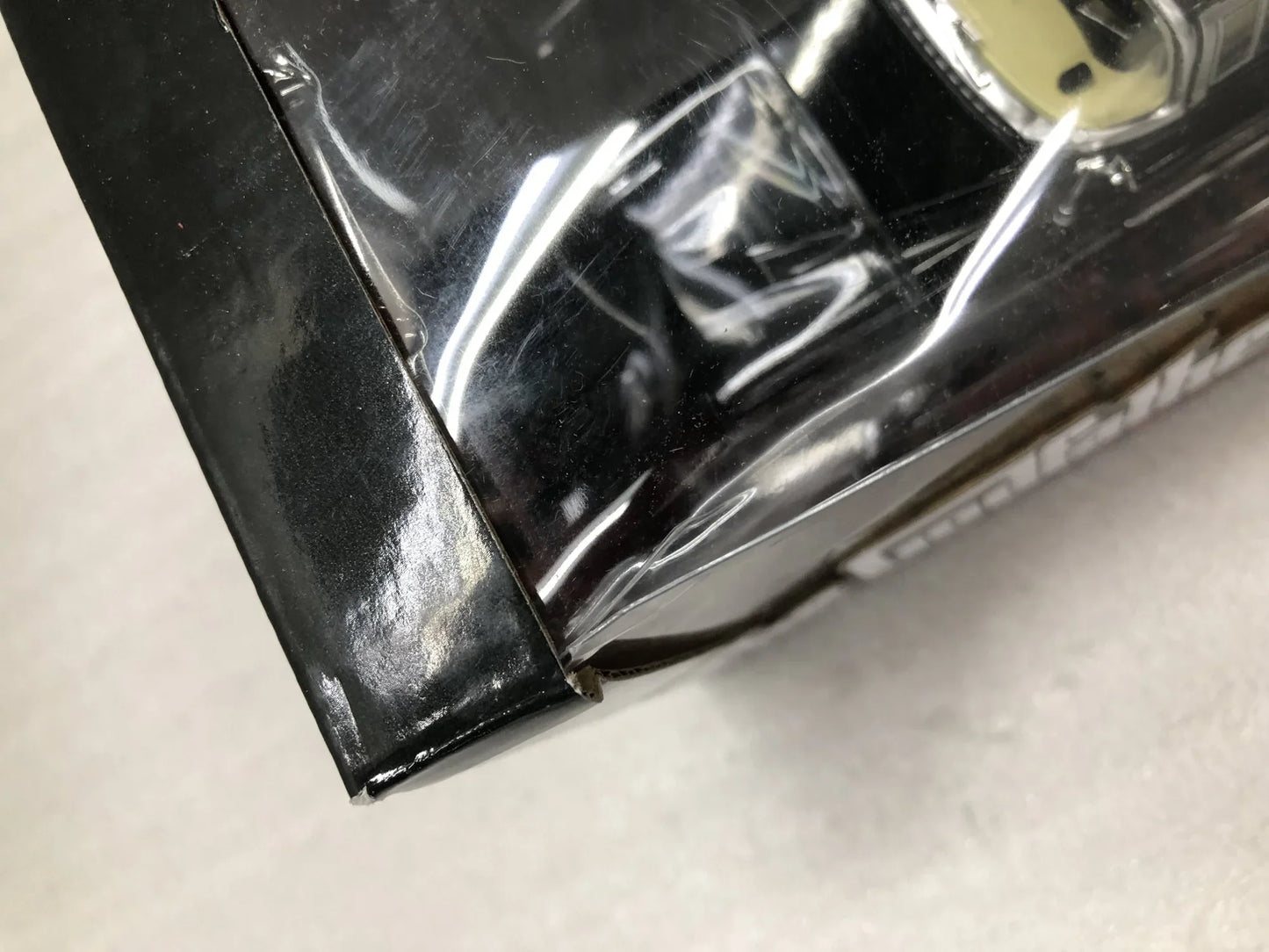 アウトレット品 ミニカー 1955年製キャデラックフリートウッドシリーズ60 グリーンライト 映画ゴッドファーザー再現 1 24スケール 高級感細部丁寧作り 映画雰囲気コレクター向け 限定モデル コンパクトディスプレイ最適サイズ W215 D70 H55mm