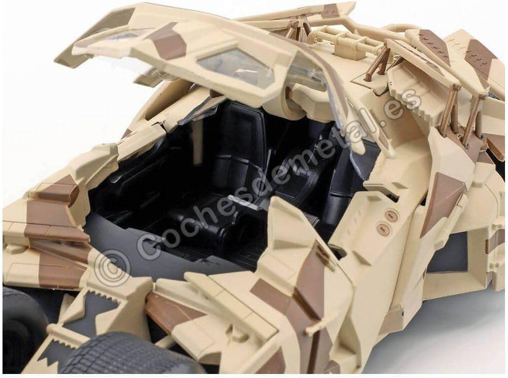 アウトレット品 ミニカー ジャダトイズ ダークナイト バットモービル 1:24スケール バットマンフィギュア付き 迫力満点 軍用車両風フォルム クリストファー・ノーラン監督作品 映画再現 ファン必見 映画車両模型 限定モデル 高品質 精密仕上げ