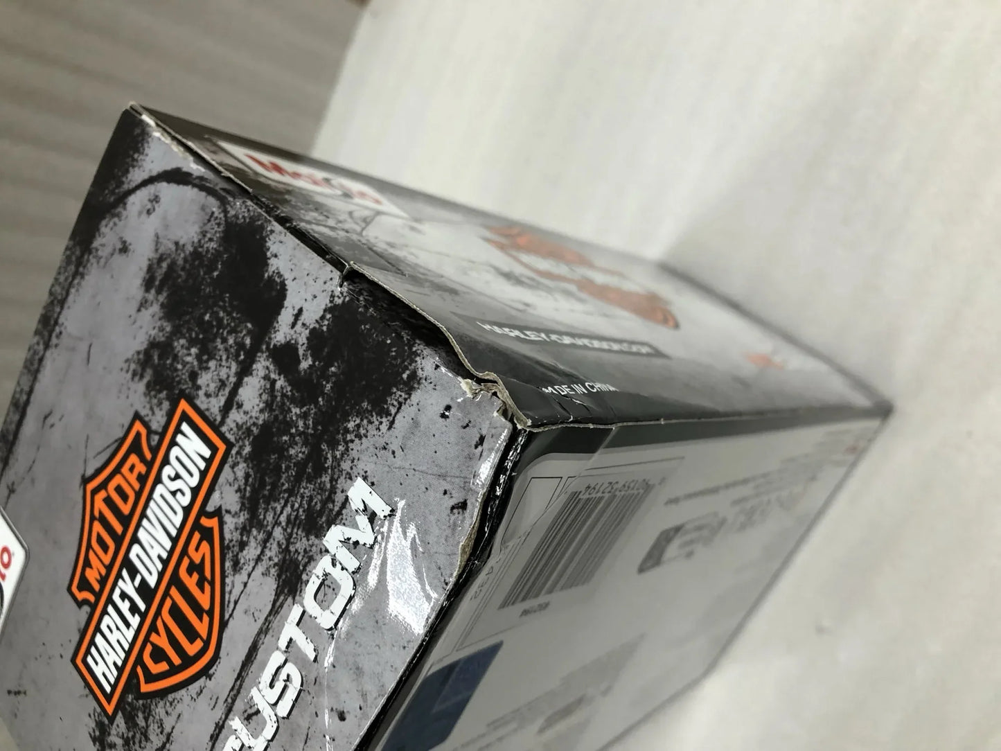 アウトレット品 ミニチュア ダイキャストモデル アメリカンカルチャー 1950年シボレー3100ピックアップトラック 1/25スケール 2001年ハーレーダビッドソンFLSTSヘリテイジスプリンガー 1/24スケール MAISTO 高精細ディテール再現