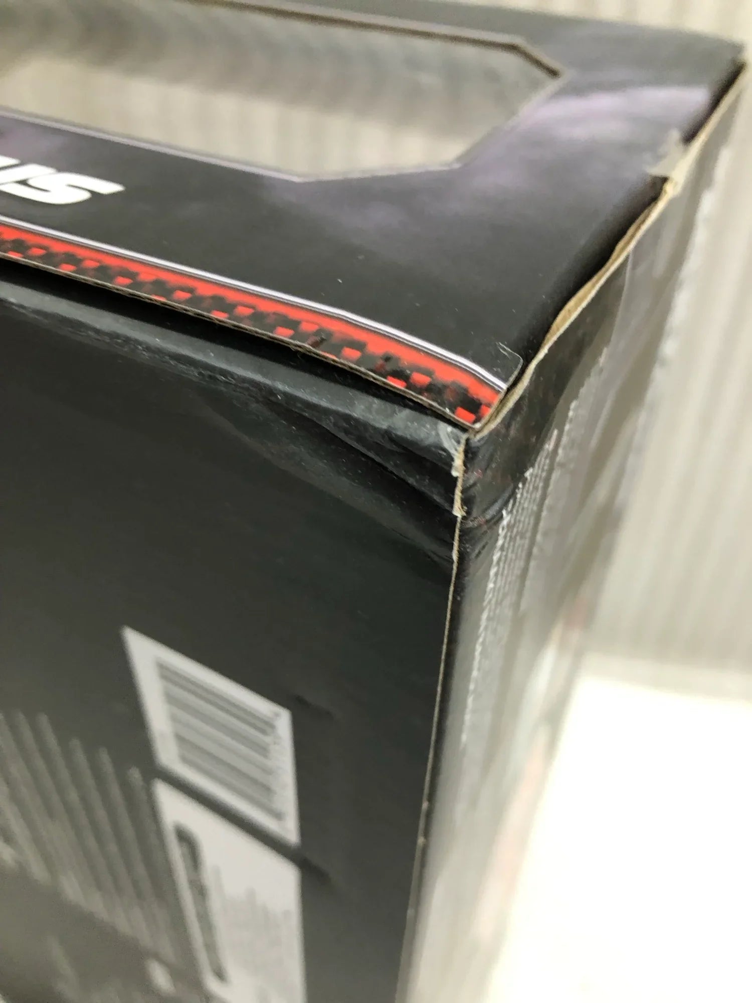 アウトレット品 ミニカーモデル ワイルドスピード 1995年式トヨタ スープラ ブライアンオコナー メタリックボディ 1 18スケール 点灯ヘッドライト テールランプ エンジンクロームパーツ 精密配線 映画再現 コレクション向け クールデザイン 限定仕様