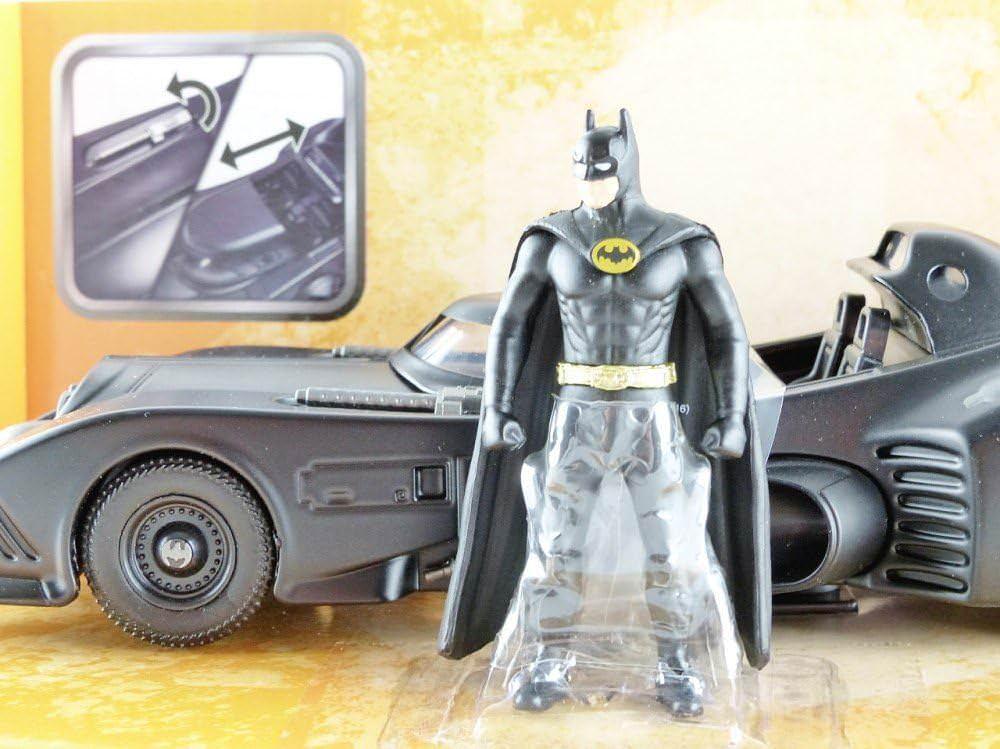 アウトレット品 ミニチュア バットモービル 1989年版 バットマン ジェットエンジン搭載 ダイキャストモデル アールデコデザイン 精巧造形 1 24スケール限定 ゴッサムシティ伝説的ダークナイト クオリティ重厚感コレクション向け 映画史的価値