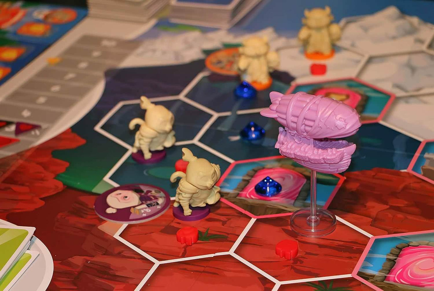 ボードゲーム My Little Scythe Pie in the Sky Expansion Stonemaier Games 飛行船カイ 特別能力 2つの新王国 充実コンポーネント シークアクション ミニチュア多数 8歳以上対応 ダイスロール ピックアップ＆デリバー
