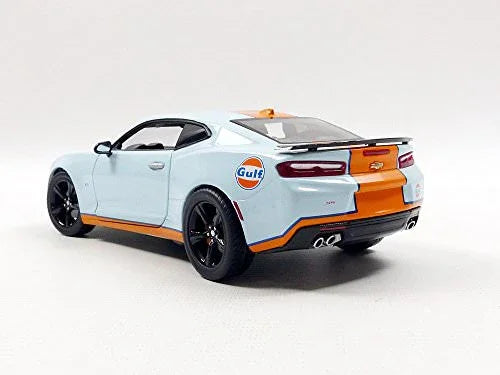ミニカー 2017 Chevrolet Camaro SS Gulf Racing ダイキャストモデル グリーンライト社 限定版 ガルフレーシング正規ライセンス仕様 青オレンジストライプ 1 24スケール V8エンジン再現 ボンネット開閉タイヤゴム製