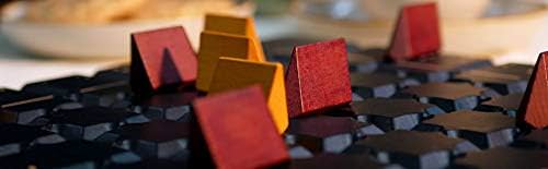 ボードゲーム SQUADRO MINI SQUADRO 高品質木製コンポーネント 携帯に便利なミニサイズ 抽象戦略性 シンプルルール 8歳以上対象 約15分プレイ 2人用戦略的思考 反転移動 駒ブロック駆け引き 奥深い戦略性