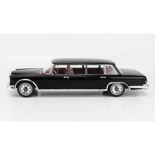 ミニカー メルセデス ベンツ Sクラス 600 LWB PULLMAN W100 1969年モデル 1/18スケール 高級車ファン向け 精密ディテール 再現度高い 存在感抜群 豪華なクロームパーツ 数量限定 コレクター必携 特別ギフト ブランドモデル 輝くフロントグリル