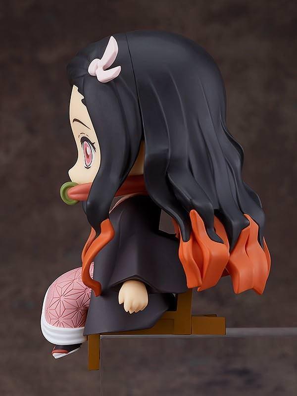 フィギュア 鬼滅の刃 竈門禰豆子 ねんどろいど Swacchao！ Good Smile Company コンパクトサイズ高さ約90mm椅子に座った姿ピンク色の瞳竹の口枷市松模様着物精巧再現机テーブル縁飾り可動塗装済みプラスチック製