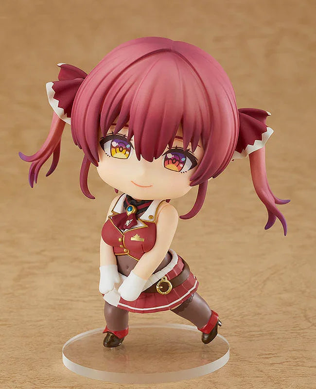ねんどろいど 宝鐘マリン ホロライブ グッドスマイルカンパニー 再販 海賊船長 自称17歳 女海賊 3期生 全高約100mm 海賊衣装 帽子 眼帯 表情パーツ3種類 通常顔 興奮した顔 ウインク顔 海賊コート 専用腕パーツ ドクロ型カップ 並行輸入品