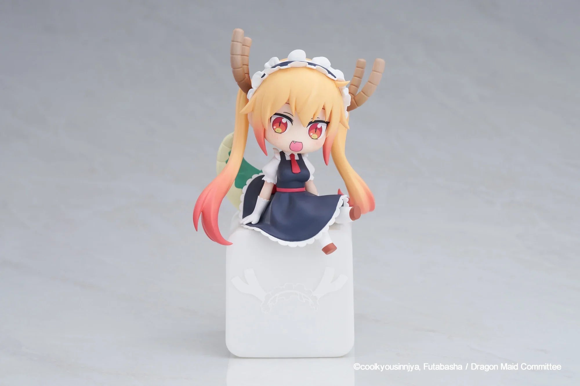 ナイトライト フィギュア 小林 メイドラゴンS トール ミニ Apex Toys Crunchyroll コラボ 公式 ライセンス 150mm PVC ABS 充電 USB-C 金髪 並行輸入品