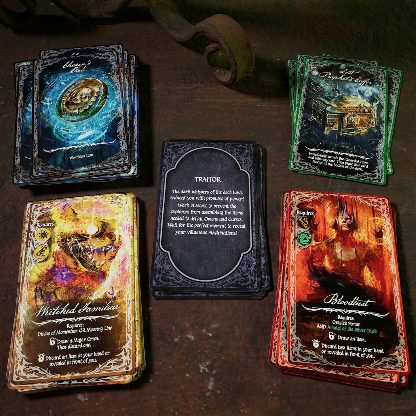 カードゲーム Betrayal Deck of Lost Souls ホラーテーマ タロットインスピレーション 裏切り者 協力型 戦略的ホラー 恐怖の世界 探検家 呪い オーメン アイテムカード 豊富なゲームコンポーネント 直感的ゲームプレイ 英語版 日本語説明書なし