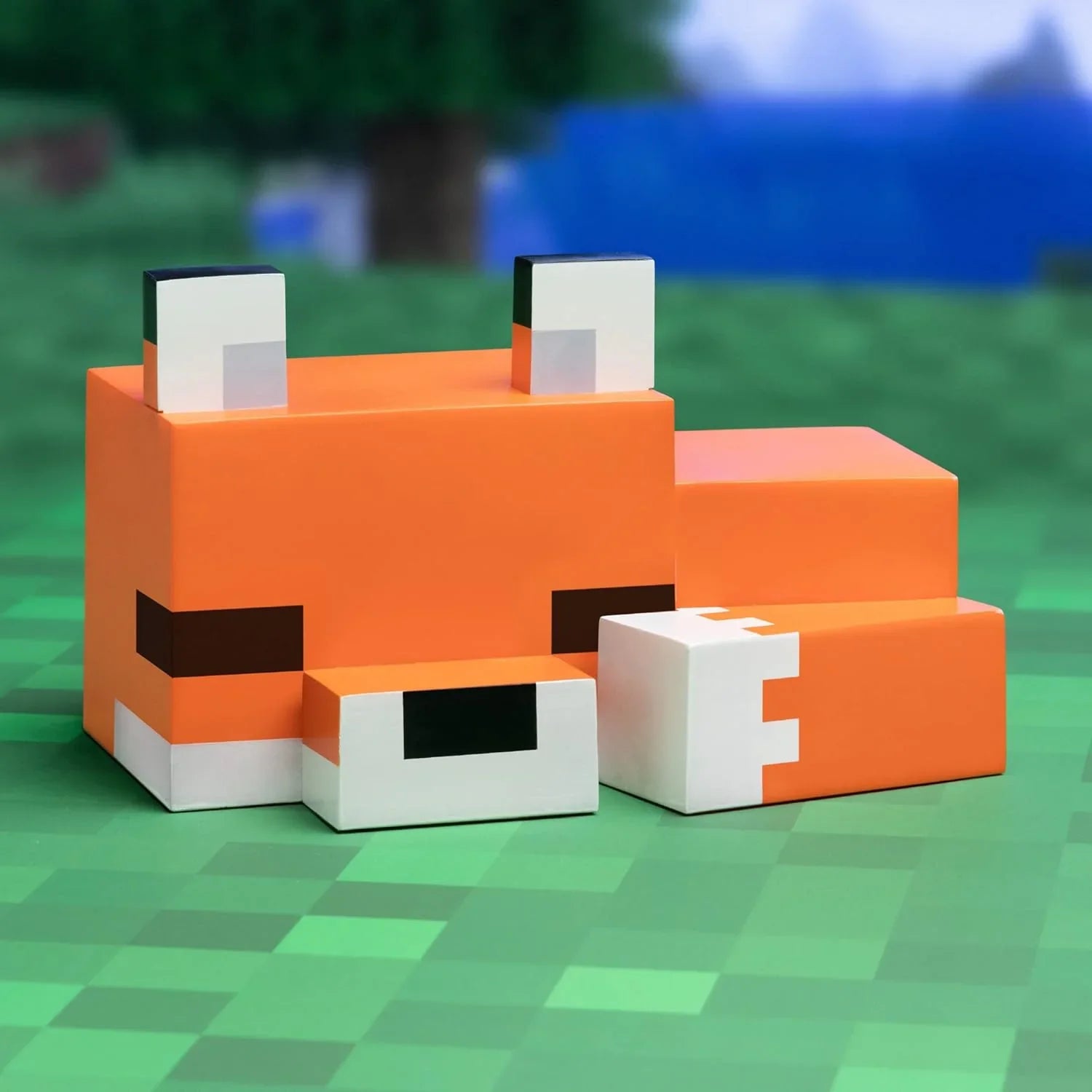 ナイトライト パラドーン マインクラフト フォックス ライト ソフトホワイト マインクラフト公式ライセンス商品 ゲーム内タイガバイオームのキツネモチーフ 幅約16cmコンパクトサイズ 柔らかな白色光で優しい明かり 並行輸入品