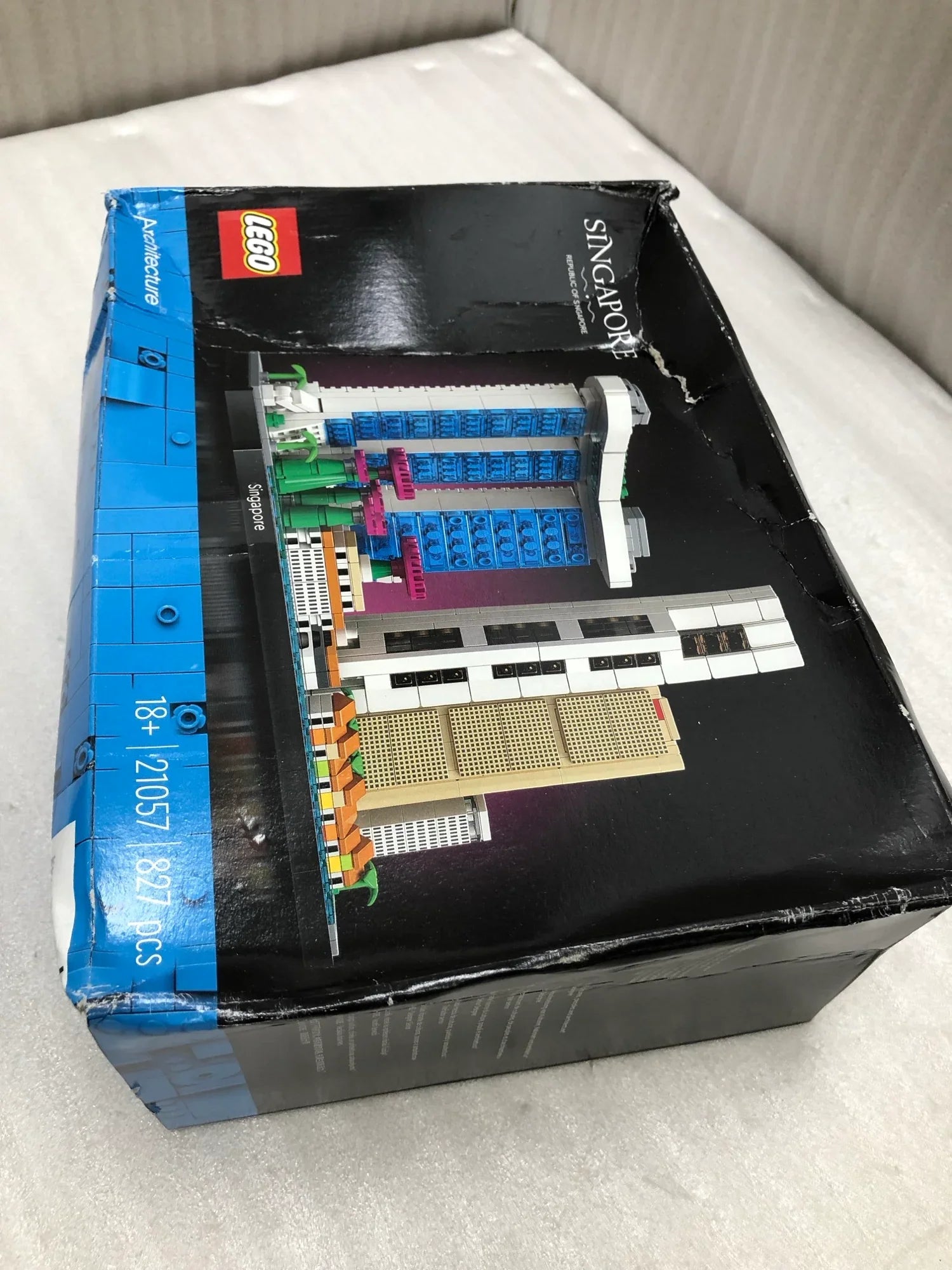 アウトレット品 レゴアーキテクチャー シリーズ シンガポール レゴ ブロック 827ピース マリーナベイ・サンズ ラォパサ シンガポール川 ガーデンズ・バイ・ザ・ベイ スーパーツリーグローブ OCBCセンター ブルータリズム
