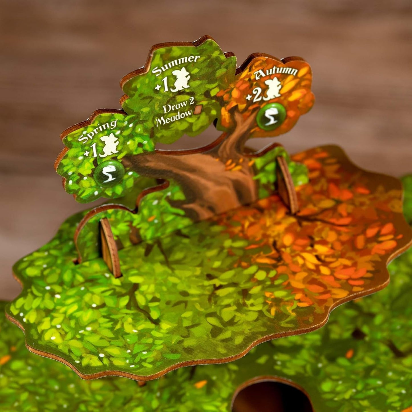 ボードゲーム Everdell エバーデール 木製 エバーツリー アクセサリー アップグレードコンポーネント 組み立て式 立体的 存在感 美しい フォルム 自然 質感 重厚感 安定感 耐久性 機能性 デザイン性 本格的 体感 森 世界 没入感