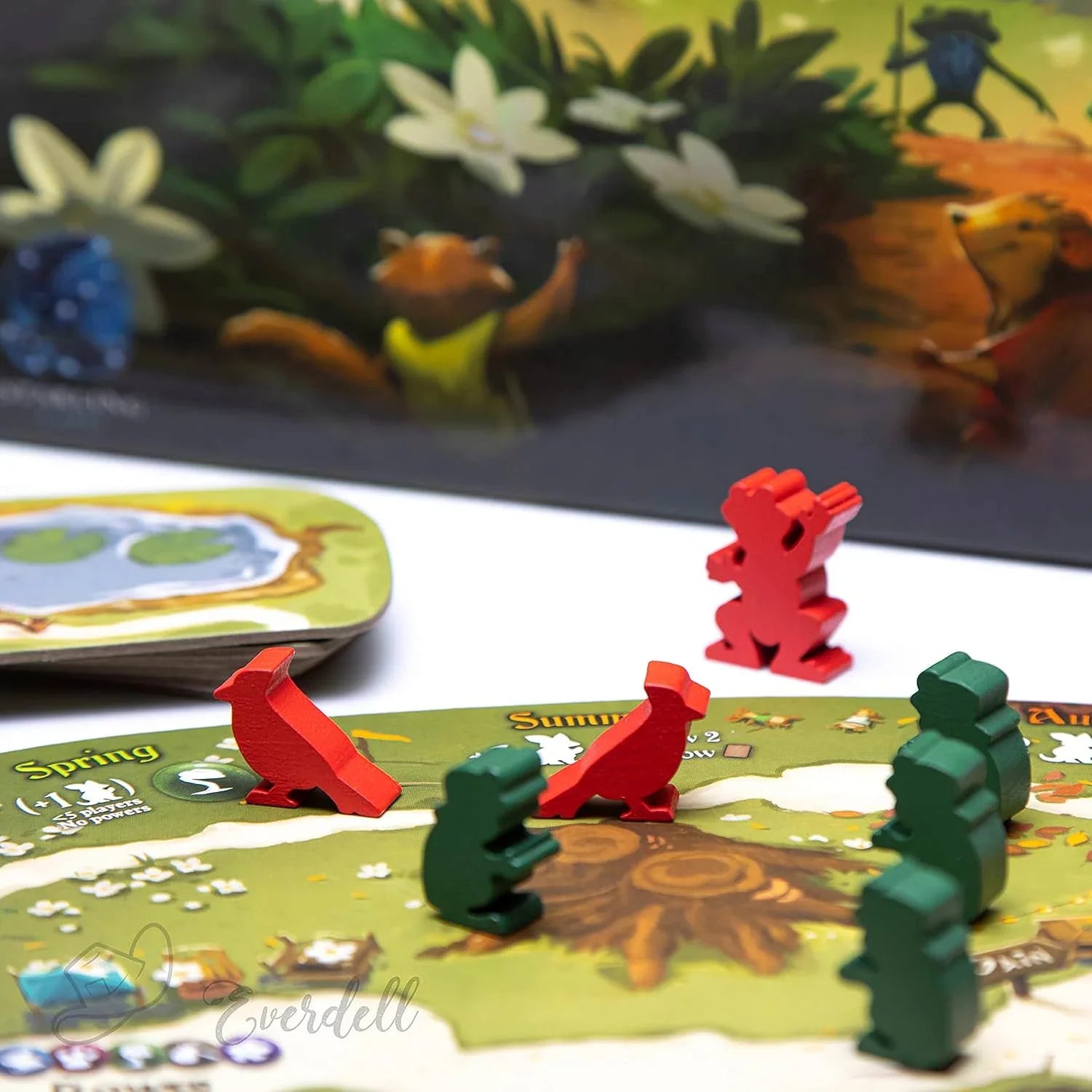 ボードゲーム Everdell Bellfaire Everdell モジュール式拡張セット 森の世界拡張 プレイヤーパワー追加 5ー6人対応 回転マーケット戦略 ガーランド賞 新キャラクターイベント フラワーフェスティバル 美しいアートワーク