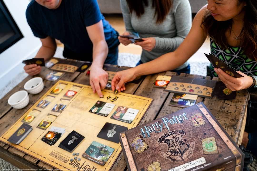 ボードゲーム Harry Potter Hogwarts Battle A Cooperative Deck-Building Card Game J K ローリング ホグワーツの魔法と冒険協力型デッキ構築カードゲーム協力して闇の魔法使いたちを撃破し魔法界を守る冒険体験英語版 日本語説明書なし
