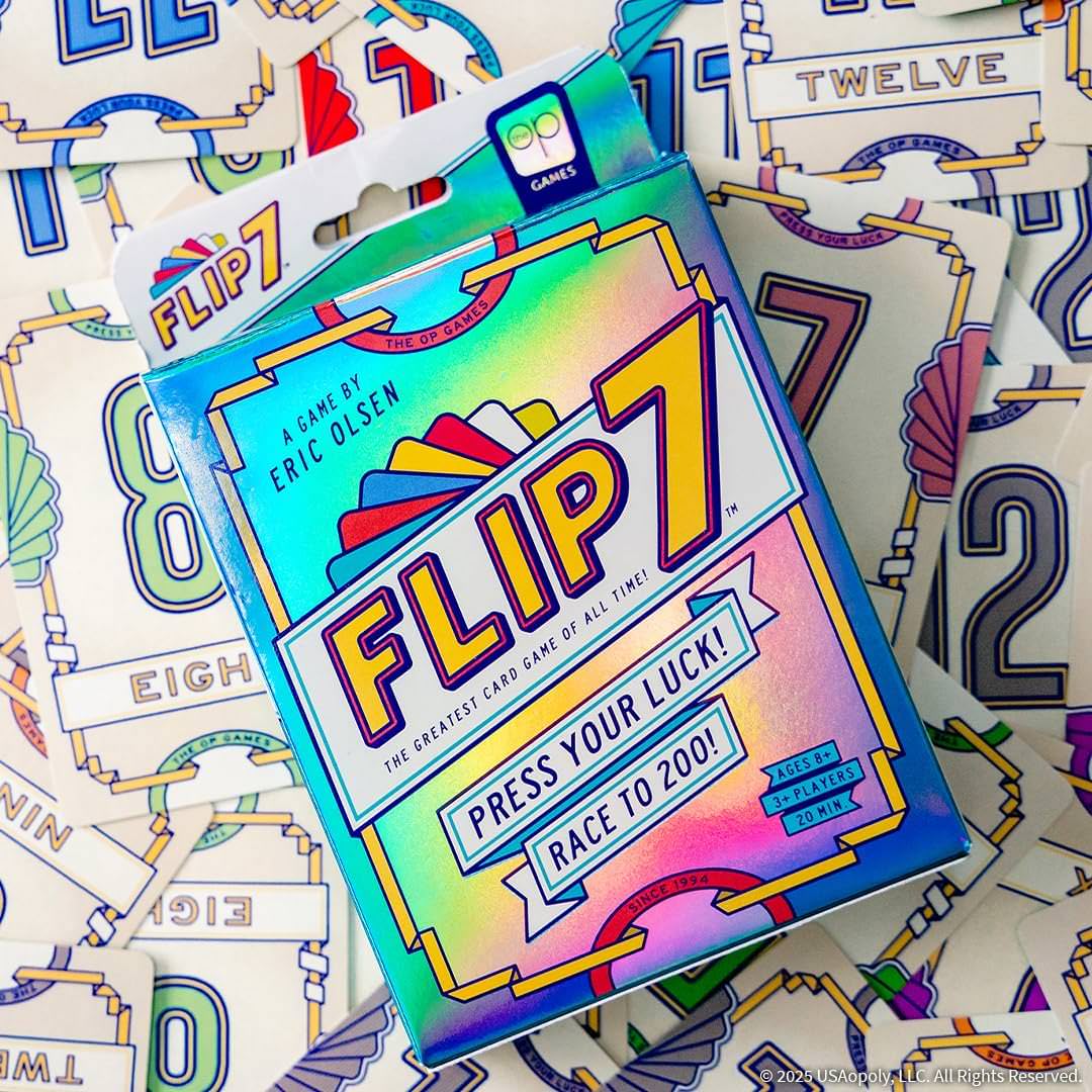 Flip Seven [The excitement over a card that will decide your fate] A fun psychological game, nominated for the German Game of the Year award 