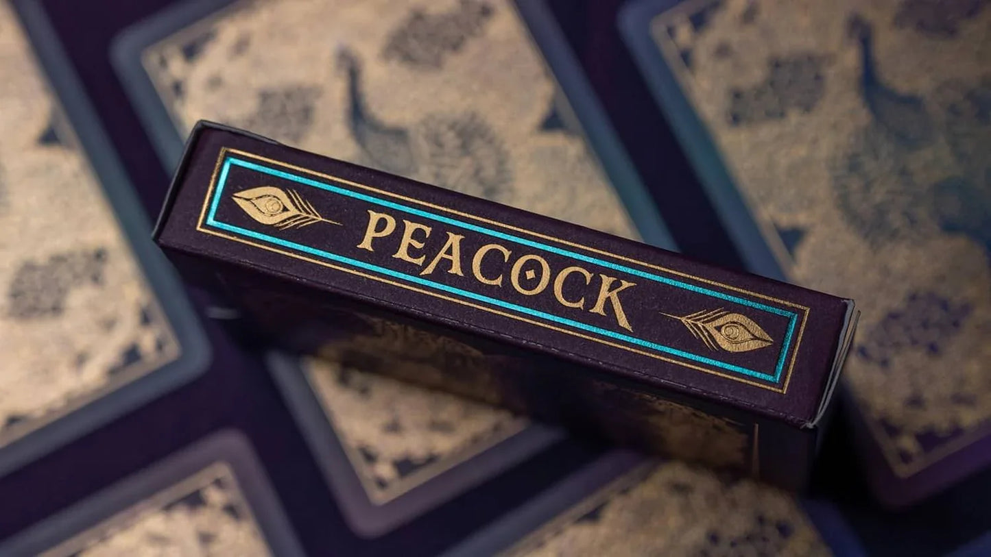 トランプ Bicycle Purple Peacock Playing Cards Bicycle社 カードコレクター カードゲーム マジック コールドフォイル技術 エアクッション仕上げ ロイヤルパープル ディープブルー ゴールド 孔雀 アートワーク 英語版 日本語説明書なし