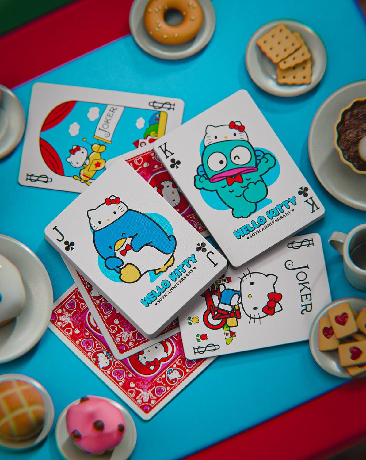 トランプカード ハローキティ Hello Kitty Playing Cards Bicycle 50周年 Anniversary サンリオキャラクター ポーカーサイズ 56枚 記念品 コレクター プレミアムカードストック エアークッションフィニッシュ加工