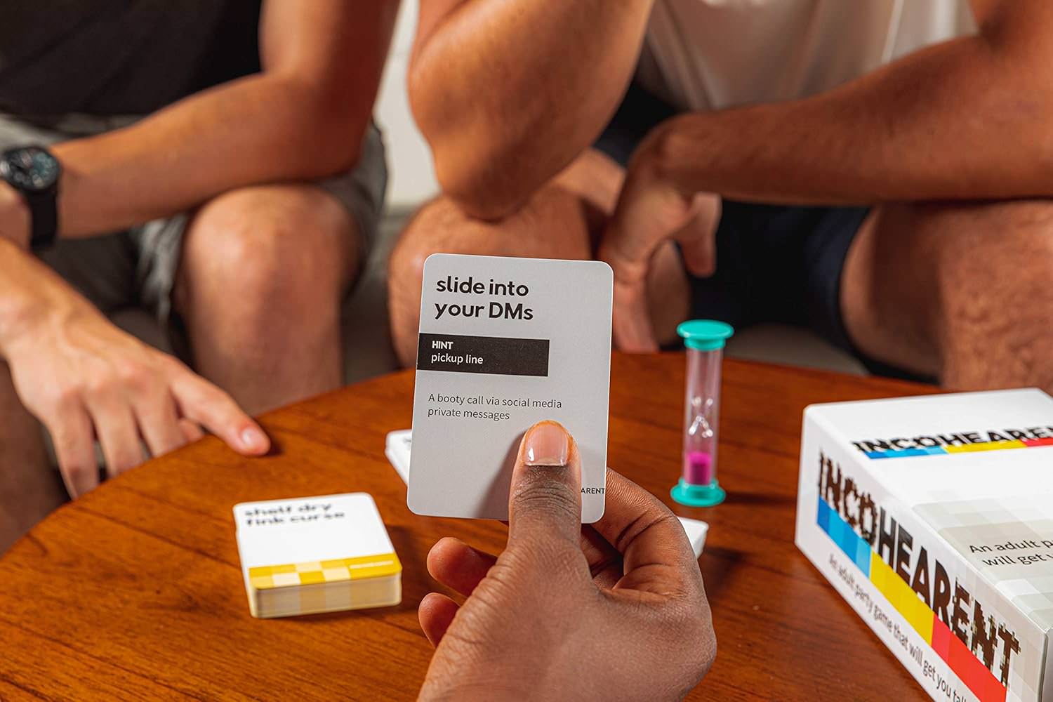 パーティーゲーム Incohearent インコヒアレント ブランド 話題の声に出して読むだけで大爆笑 意味不明な言葉組み合わせが別の言葉に変わる カード400枚以上 ヒント付き タイマー完備 2人から20人以上対応