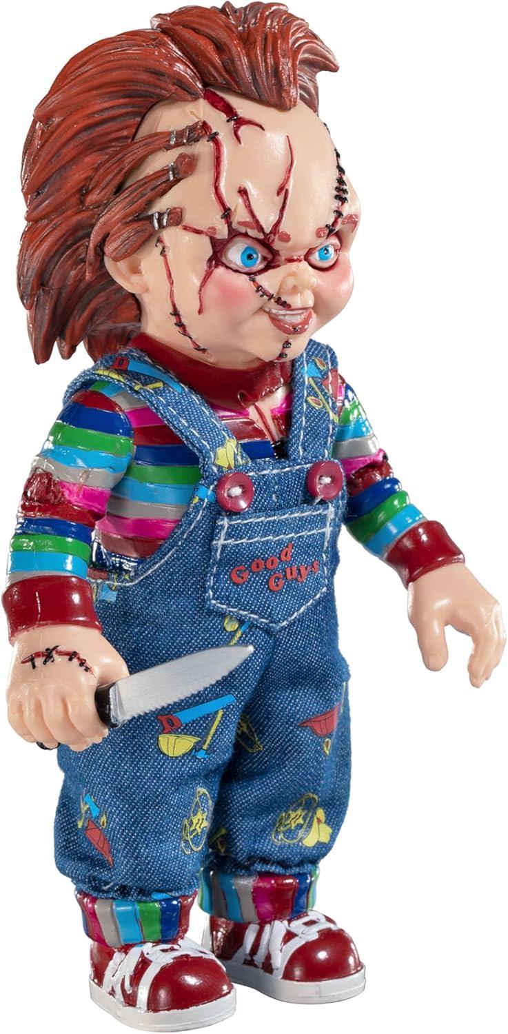 フィギュア Child's Play Chucky フィギュア The Noble Collection ホラー映画 1988年公開 カルト的 人気シリーズ キャラクター再現 高品質 精巧な塗装 赤毛 そばかす 不気味な笑顔 カラフル衣装 映画史に残る恐怖の象徴 並行輸入品