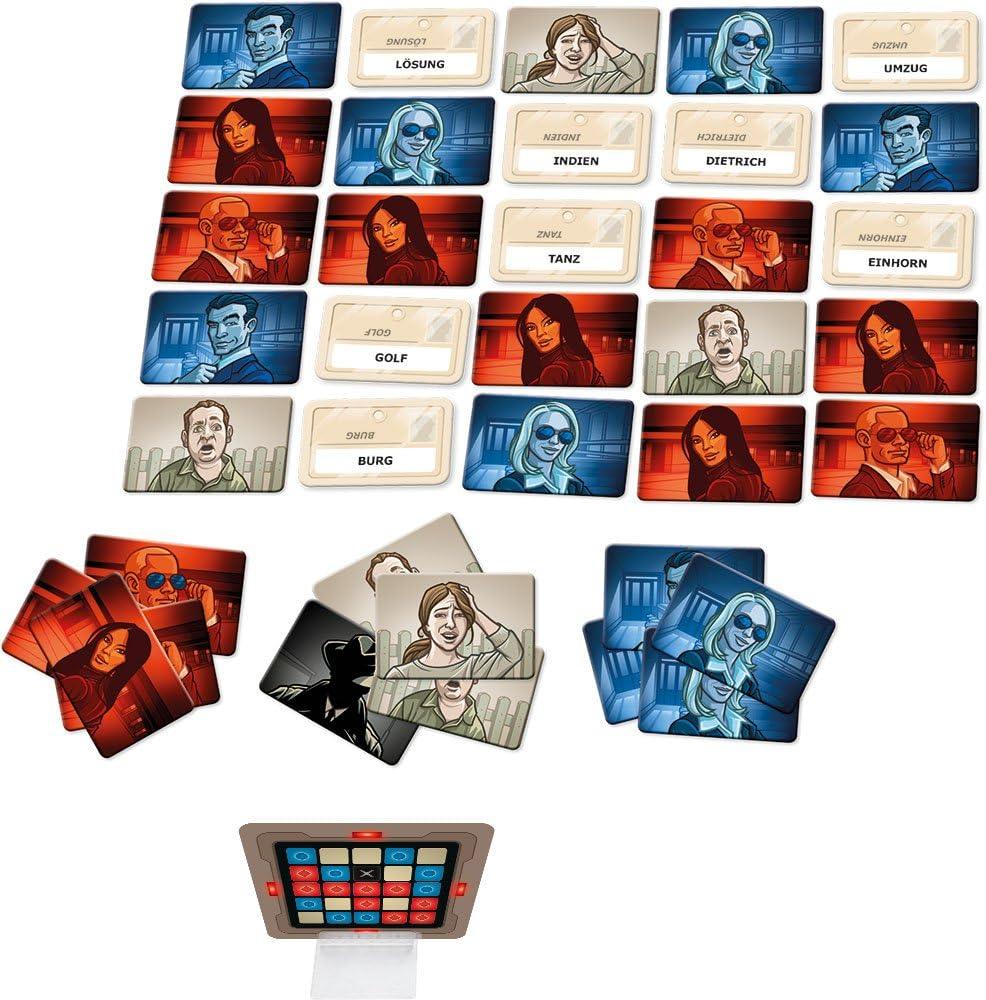 ボードゲーム Codenames コードネーム スパイテーマ 戦略的チーム対抗ゲーム 創造性と連想力が試される 5×5カード 25枚コードネーム使用 赤青二大チーム対戦 スパイマスター機能 ヒント単語推測方式 