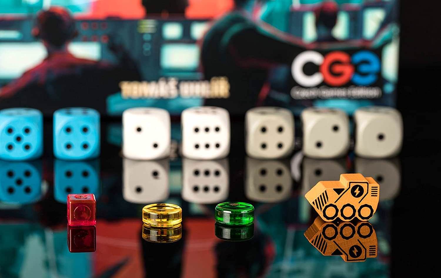 ボードゲーム アンダー・フォーリング・スカイ ソロプレイ専用 地球防衛戦略ゲーム ダイスプレイスメントメカニズム キャンペーンモード 複数ミッション リプレイ可能 エイリアン侵略 地下基地