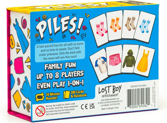 カードゲーム Piles! ブランド みんなで盛り上がる スピード系 服のセット 集めて勝利 2ー8人 プレイ時間約10分 200枚カード コンパクト 持ち運びやすい 簡単ルール 言語壁越え 直感的理解 幅広い年齢対象8歳以上 