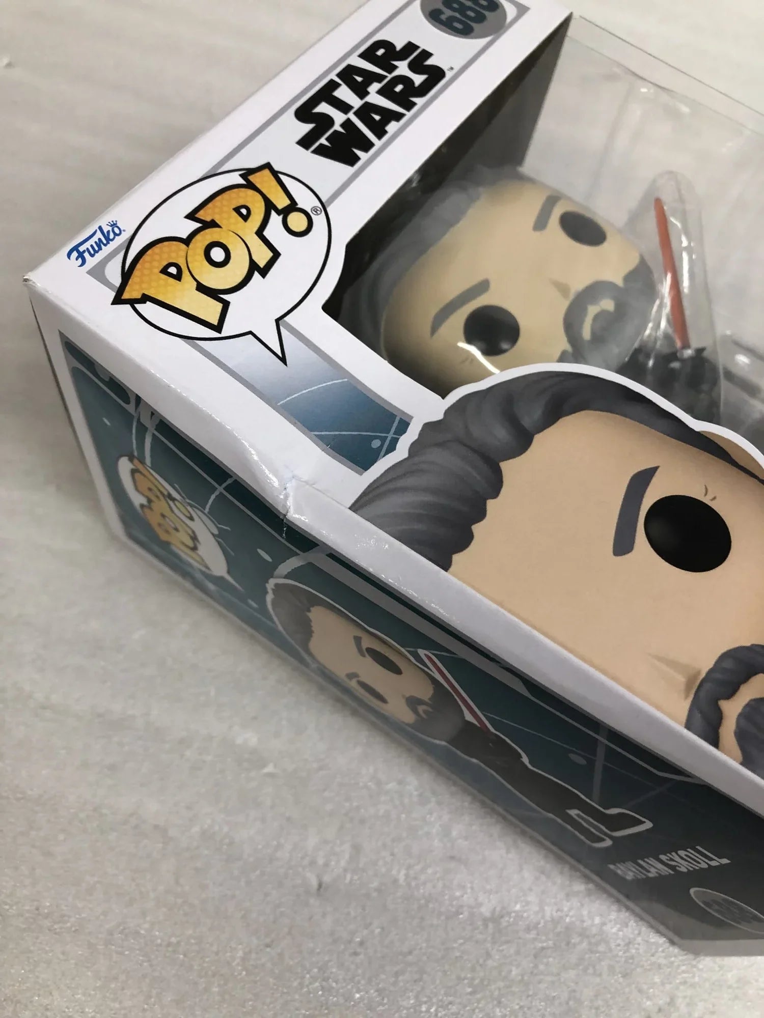 フィギュア Pop! Baylan Skoll Funko 謎めいたフォース使い スター・ウォーズ アソーカ 複雑な魅力 キャラクター 立体化 デフォルメ 頭部 ポーズ オレンジライトセーバー 威厳 ボブルヘッド コレクター アイテム 並行輸入品