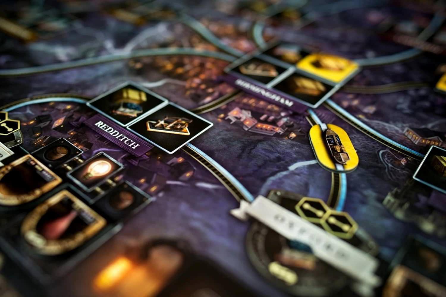 ボードゲーム Brass: Birmingham 産業革命期の経済戦略ボードゲーム 2-4人用 60-120分 14歳以上 英語版 運河時代 鉄道時代 ビール生産 醸造所 陶器 製造品 ネットワーク構築 英語版 日本語説明書なし