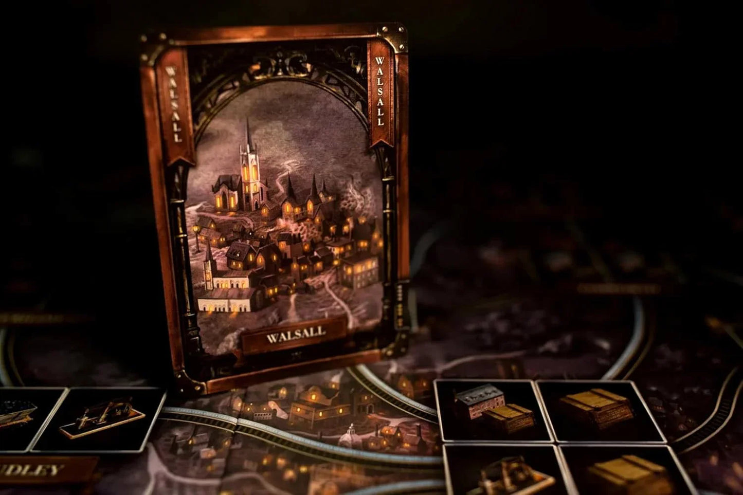 ボードゲーム Brass: Birmingham 産業革命期の経済戦略ボードゲーム 2-4人用 60-120分 14歳以上 英語版 運河時代 鉄道時代 ビール生産 醸造所 陶器 製造品 ネットワーク構築 英語版 日本語説明書なし