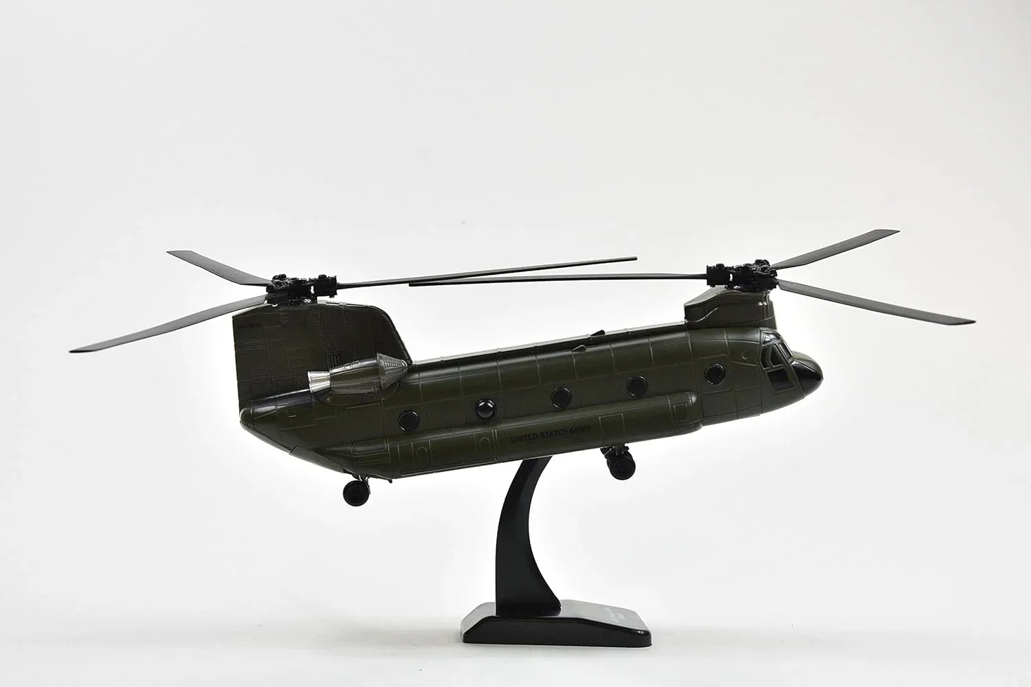 模型 世界の軍用ヘリコプター CH-47チヌーク ボーイング 1/60スケールモデル タンデムローター 精巧再現 力強いボディライン アメリカ陸軍仕様 配色 専用台座付 コレクション向け リアルフォルム 航空機ファン ミリタリー愛好家 初心者対応 飾り
